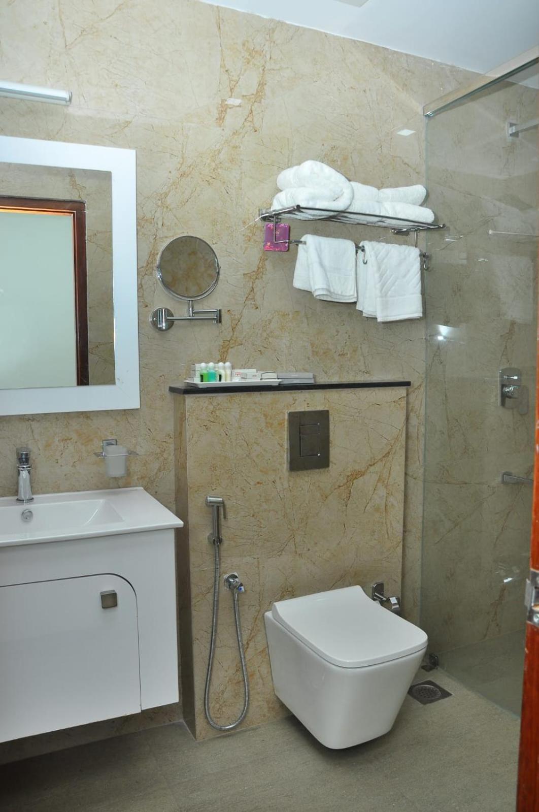 Kallada Mamatha Motels Kunnamkulam Εξωτερικό φωτογραφία