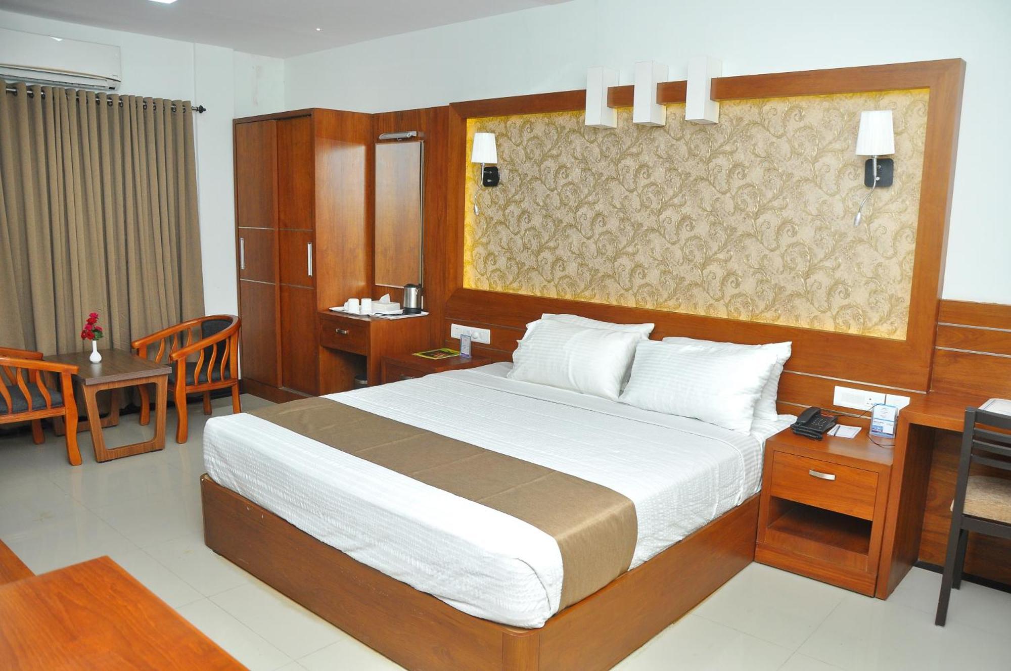 Kallada Mamatha Motels Kunnamkulam Εξωτερικό φωτογραφία